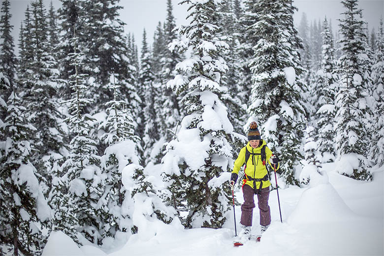 Patagonia SnowDrifter Jacket Review | Switchback Travel